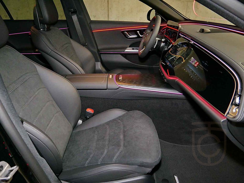 Mercedes-Benz E 450 d 4M T+AMG+DIST.+AHK+PANO+Burmester® 4D+++