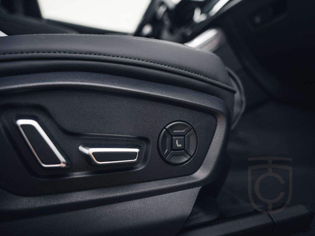 Audi RS Q8 Performance / New / Ceramic / Sunroof / Ma