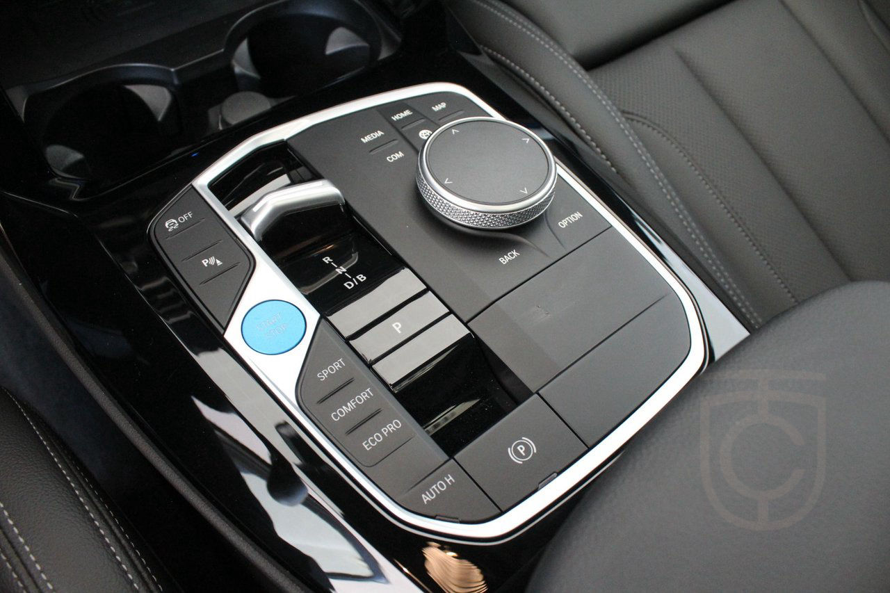 BMW iX3 Charged M Sport Panorama