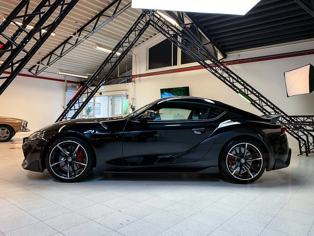 Toyota Supra Aut 340hk GR. premium paket spoiler i kolfiber