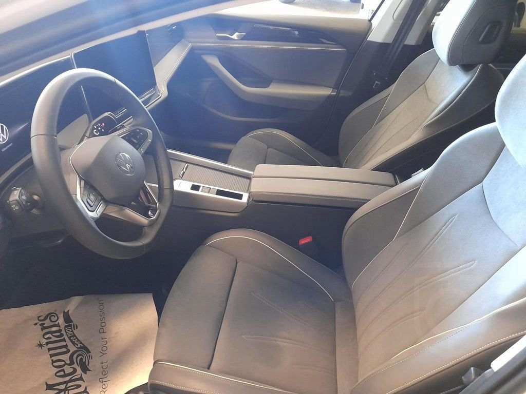 Volkswagen Passat BUSINESS 1.5 TSI ACT