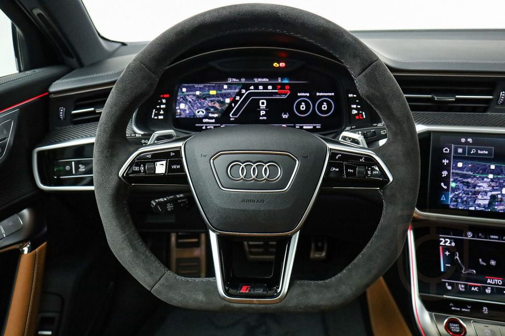 Audi RS 6 Avant HUP*KERAMIK*305KMH*LASER*AHK*PANO