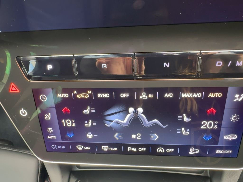 Maserati Grecale Modena MY24 Mild Hybrid MIT AHK 330 PS -