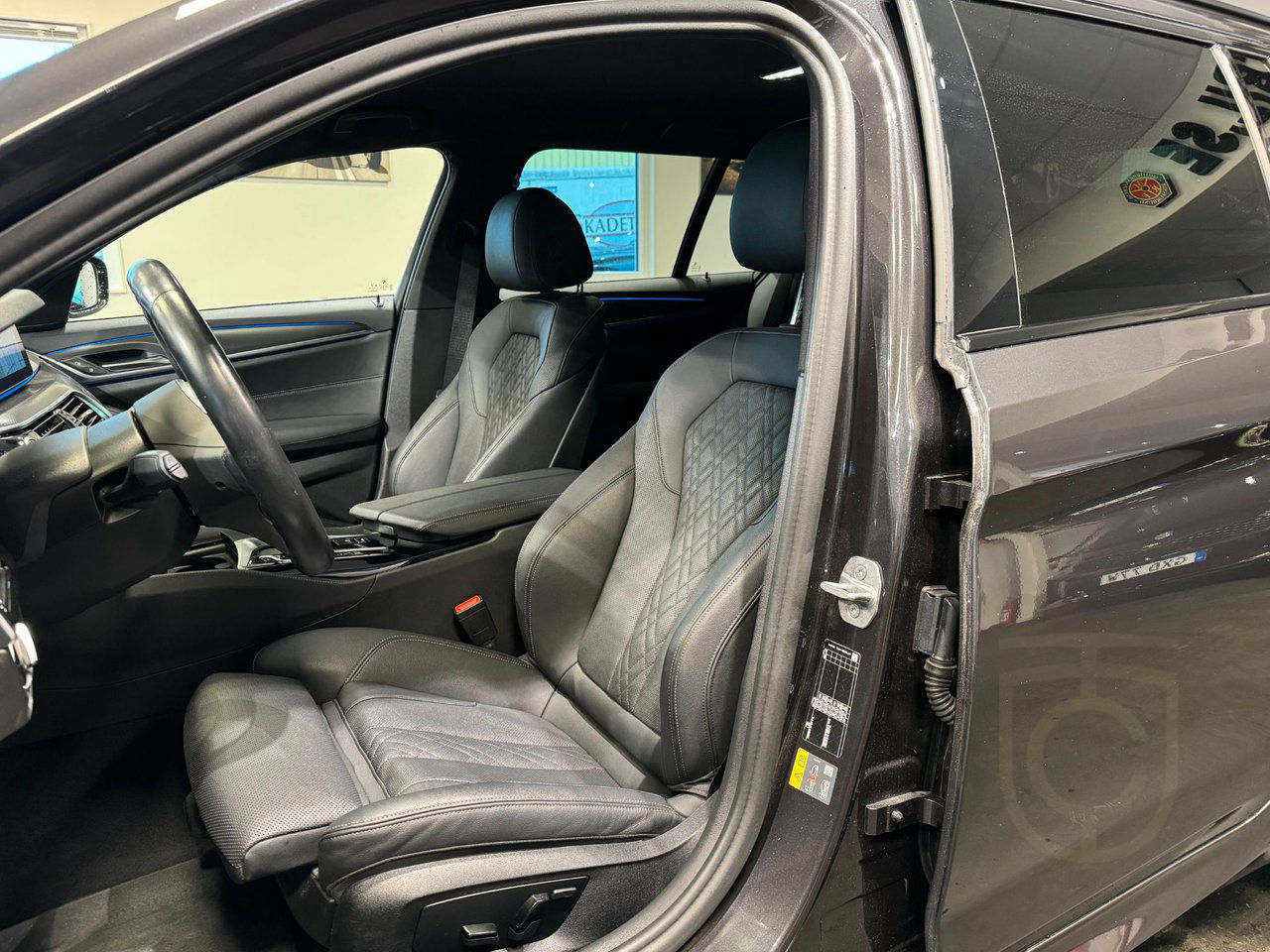 BMW 530e Touring M Sport Innovation