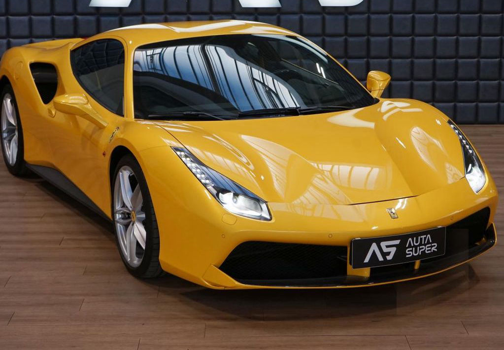 Ferrari 488