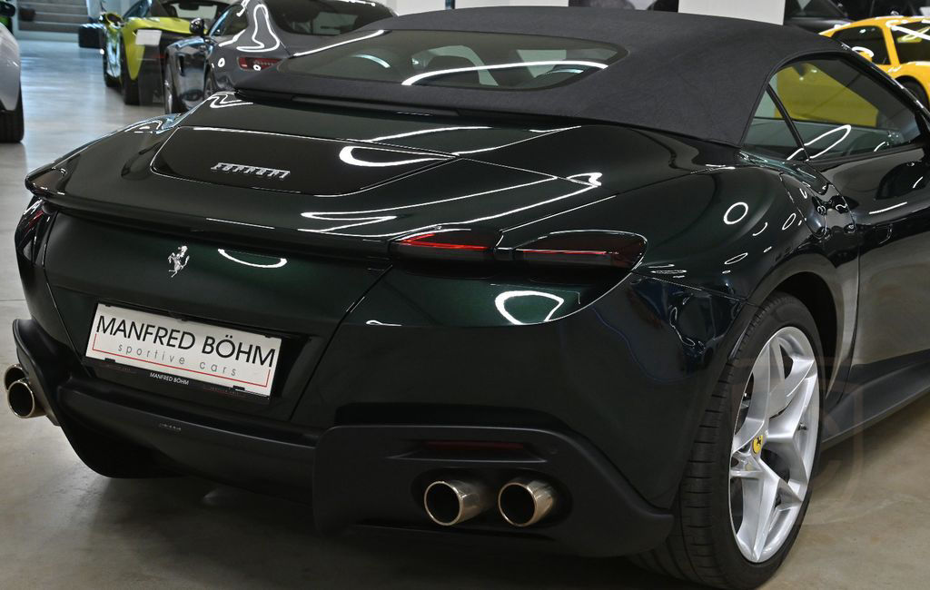 Ferrari Roma Spider