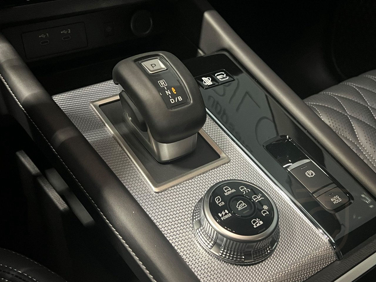Mitsubishi Outlander Invite PHEV 4wd PLUG IN