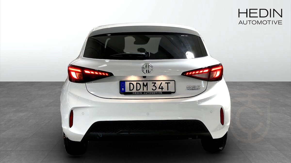 MG 3 LUXURY HYBRID+ -