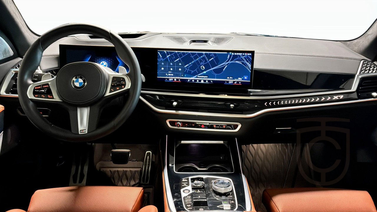 BMW X7 xDrive40i B&W