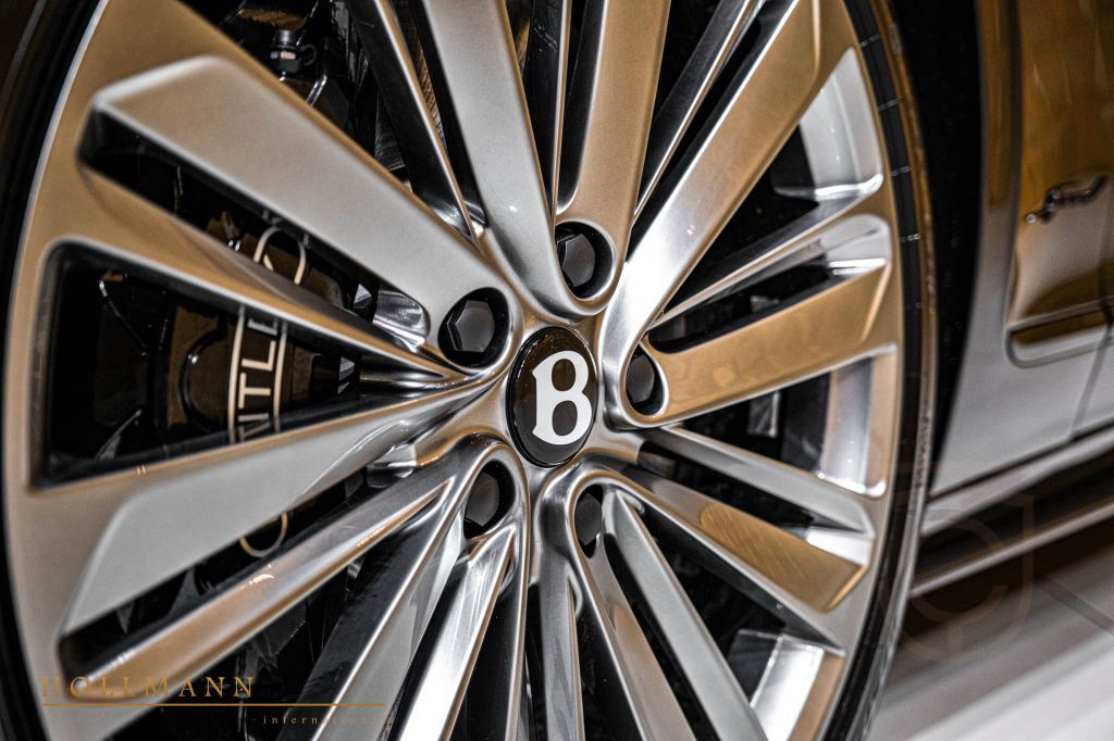 Bentley Flying Spur SPEED V8 HYBRID FIRST EDITION