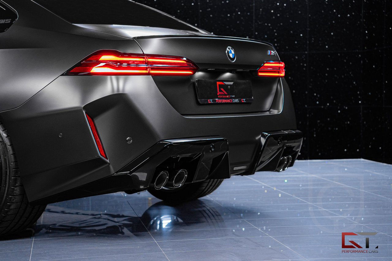 BMW M5 G90