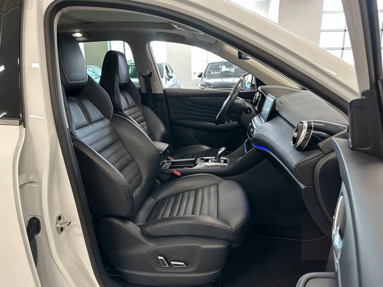 MG EHS PLUG-IN HYBRID LUXURY