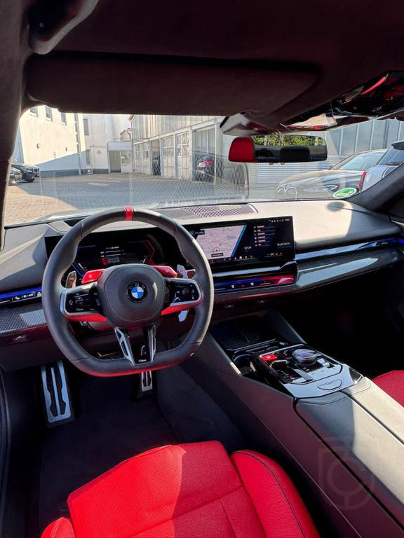 BMW M5 LIMO KEMARIK°GREY/RED°CARBON EXTERIEUR°SITZLF