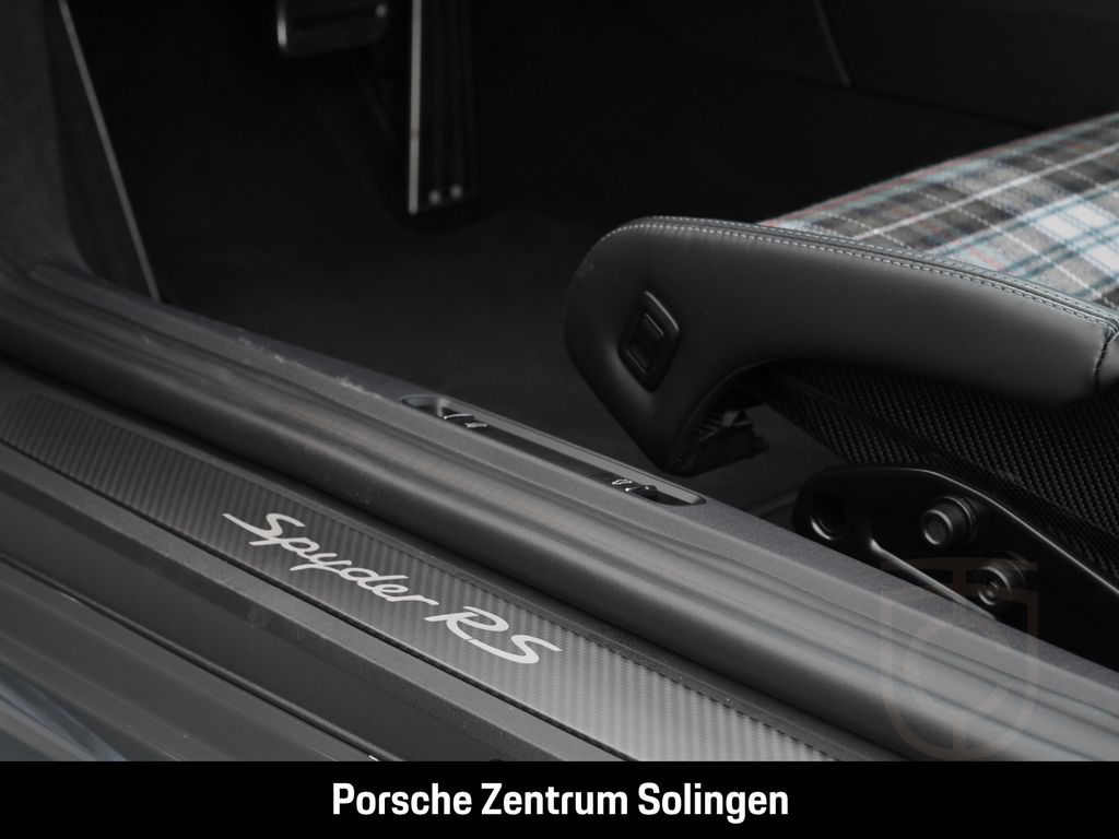 Porsche 718 Spyder RS Weissach PTS schiefer LED Chrono B