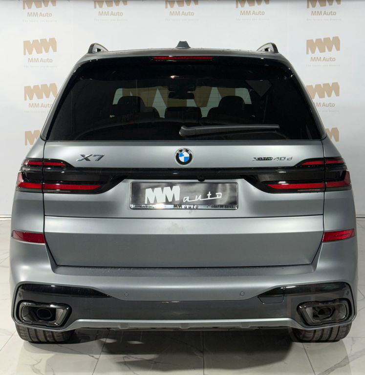 BMW X7 xDrive 40 d M Sport Pro Harman Frozen