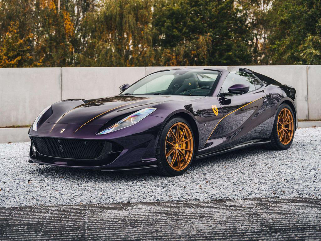 Ferrari 812 GTS Atelier/ Viola Hong Kong / Carbon / VAT