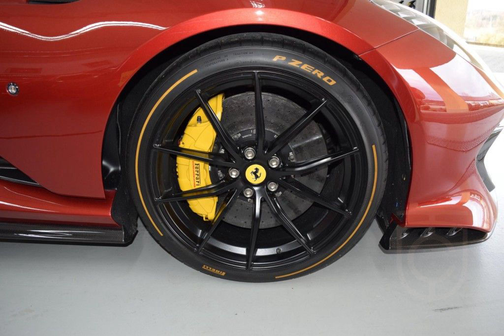 Ferrari 812 Competizione