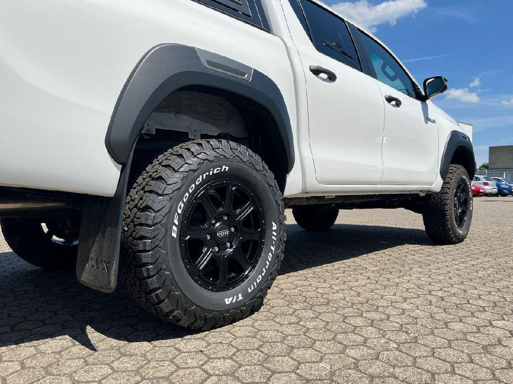 Toyota Hilux Double Cab Style 4x4