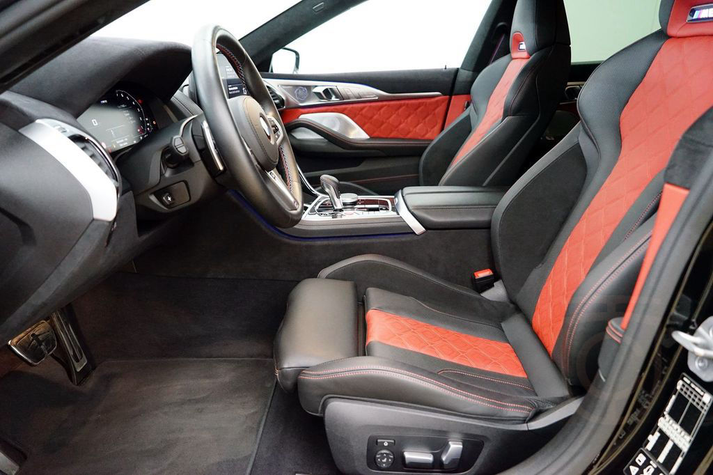BMW M8 Gran Coupé [Competition, M Driver´s, Carbon]