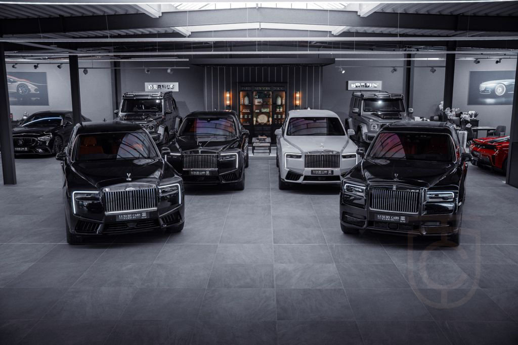 Rolls-Royce Ghost EWB 2026 BLACK/TIFFANY VIP SEATS