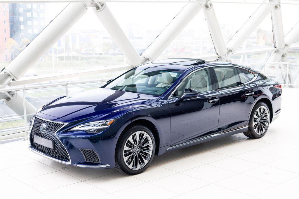 Lexus LS 500 500h AWD President Line | Ottoman seat |