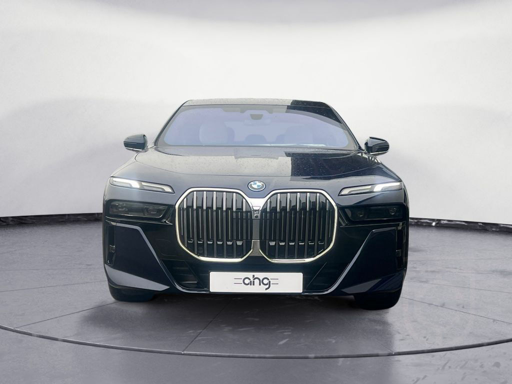 BMW 750e xDrive M-Sport Innovation Connoisseur
