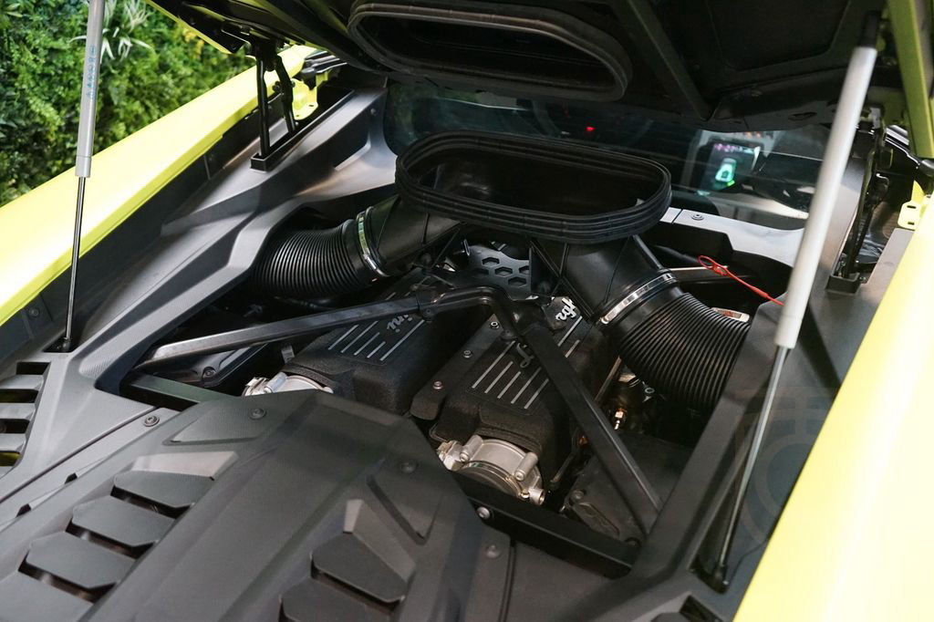 Lamborghini Huracán Sterrato*Ad-PERS*63*MATT*300.826€ NETTO