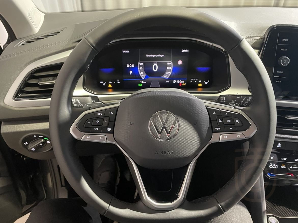 Volkswagen T-Roc LIFE EDITION TSI 150 DSG, 2-zon Klimat