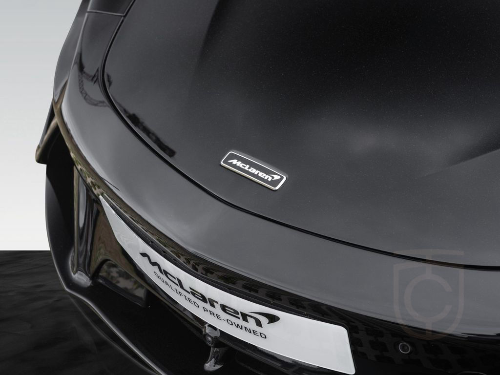 McLaren Artura | Cosmos | Carbon Sill Finishers