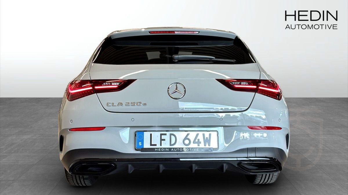 Mercedes-Benz CLA 250e Shooting Brake
