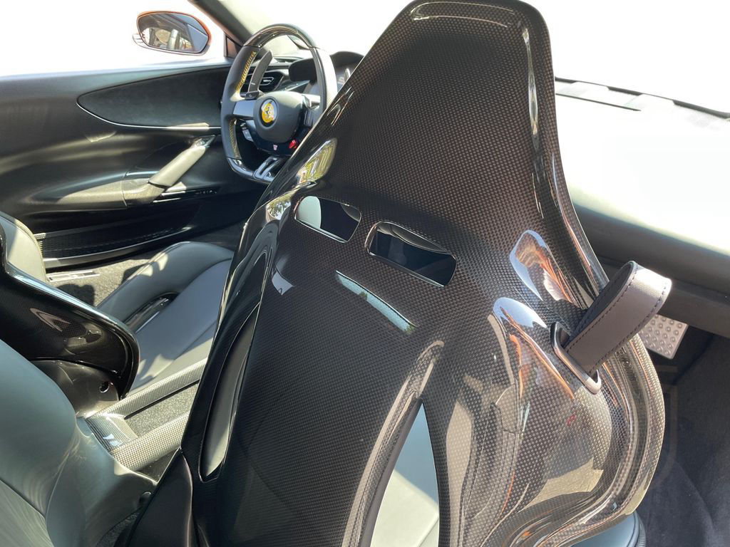 Ferrari SF90 Stradale 166.000€ an Optionals
