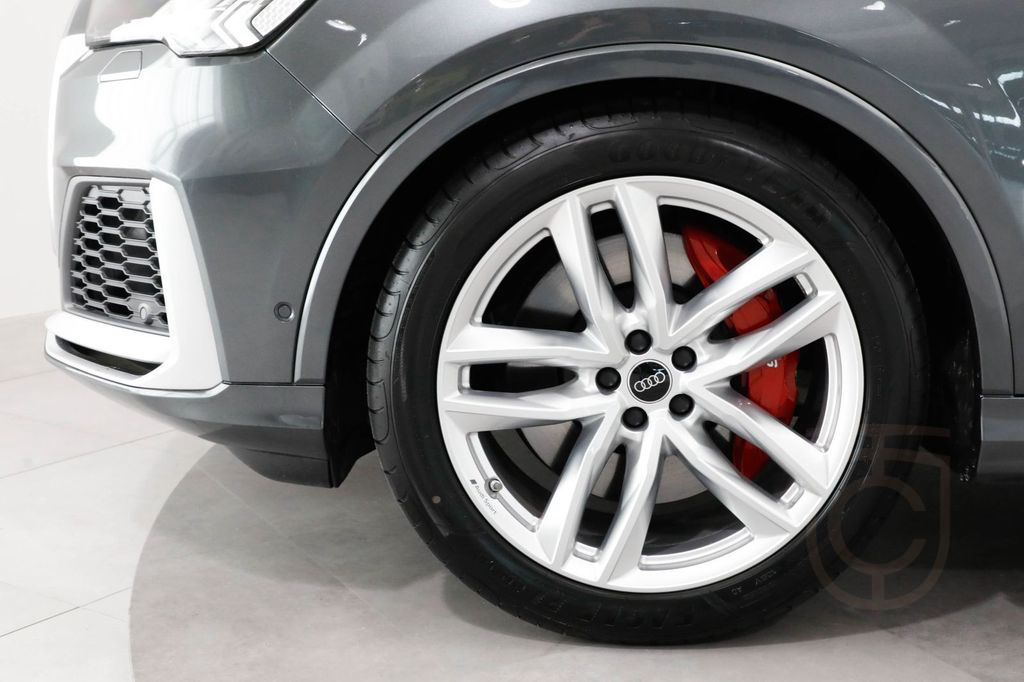 Audi SQ7 4.0 TFSI quattro AHK Stdhz Matrix Pano HUD