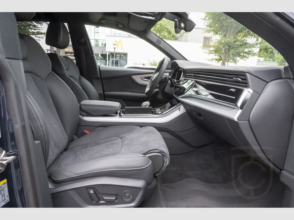Audi SQ8 Facelift/Black+/Laser/Pano/STHZ/156UPE/23Zol