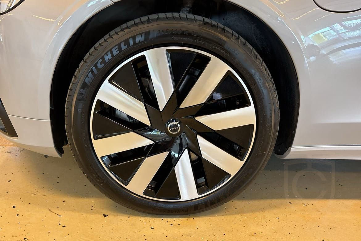 Volvo V90 T6 Plus Dark Edition