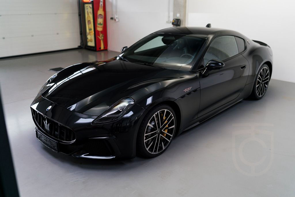 Maserati GranTurismo Trofeo AWD