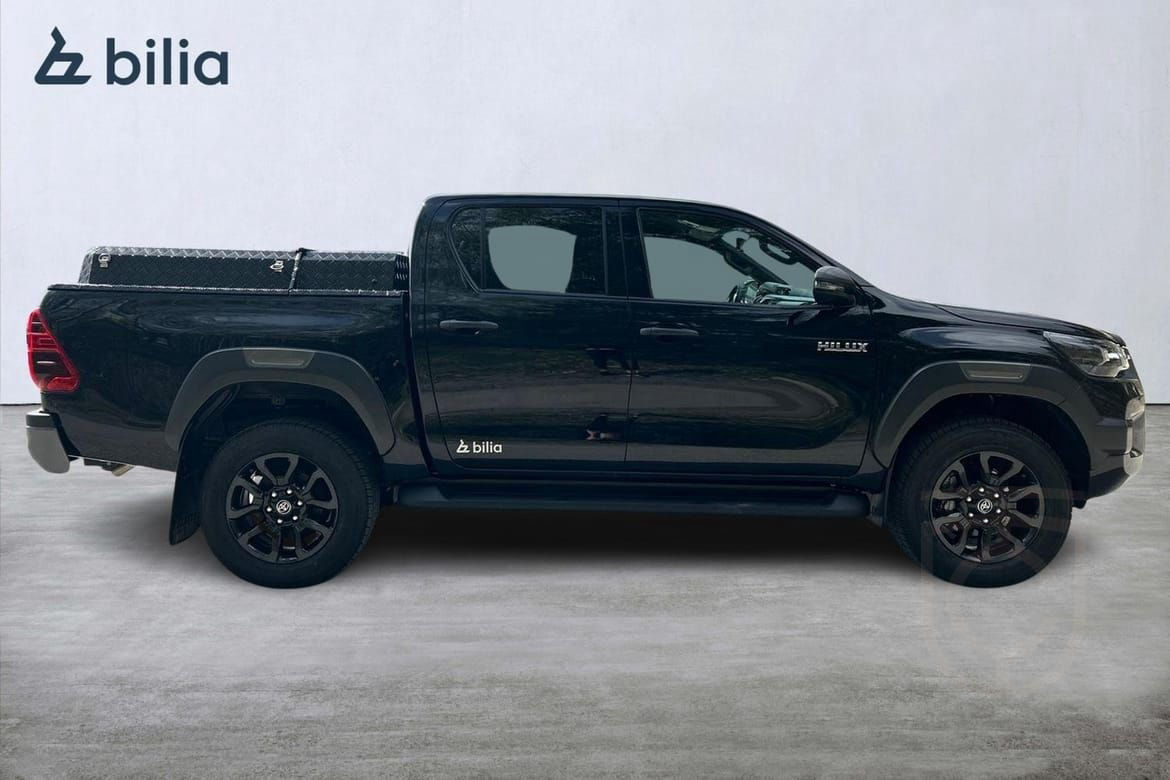 Toyota Hilux D-CAB 2,8 MHEV INVINCIBLE KOMF X-LJUS