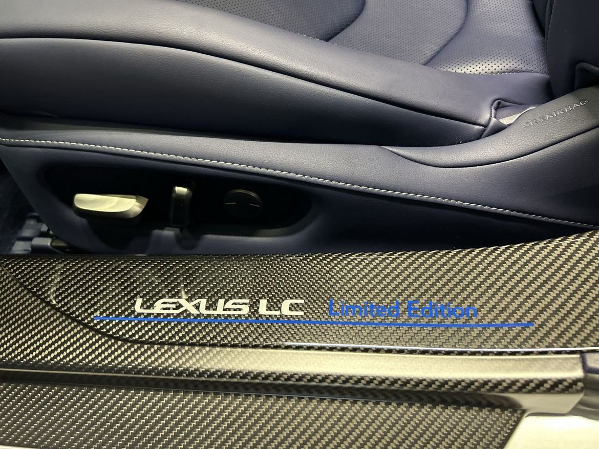 Lexus LC 500 Convertible 5.0 V8 Ultimate Edition