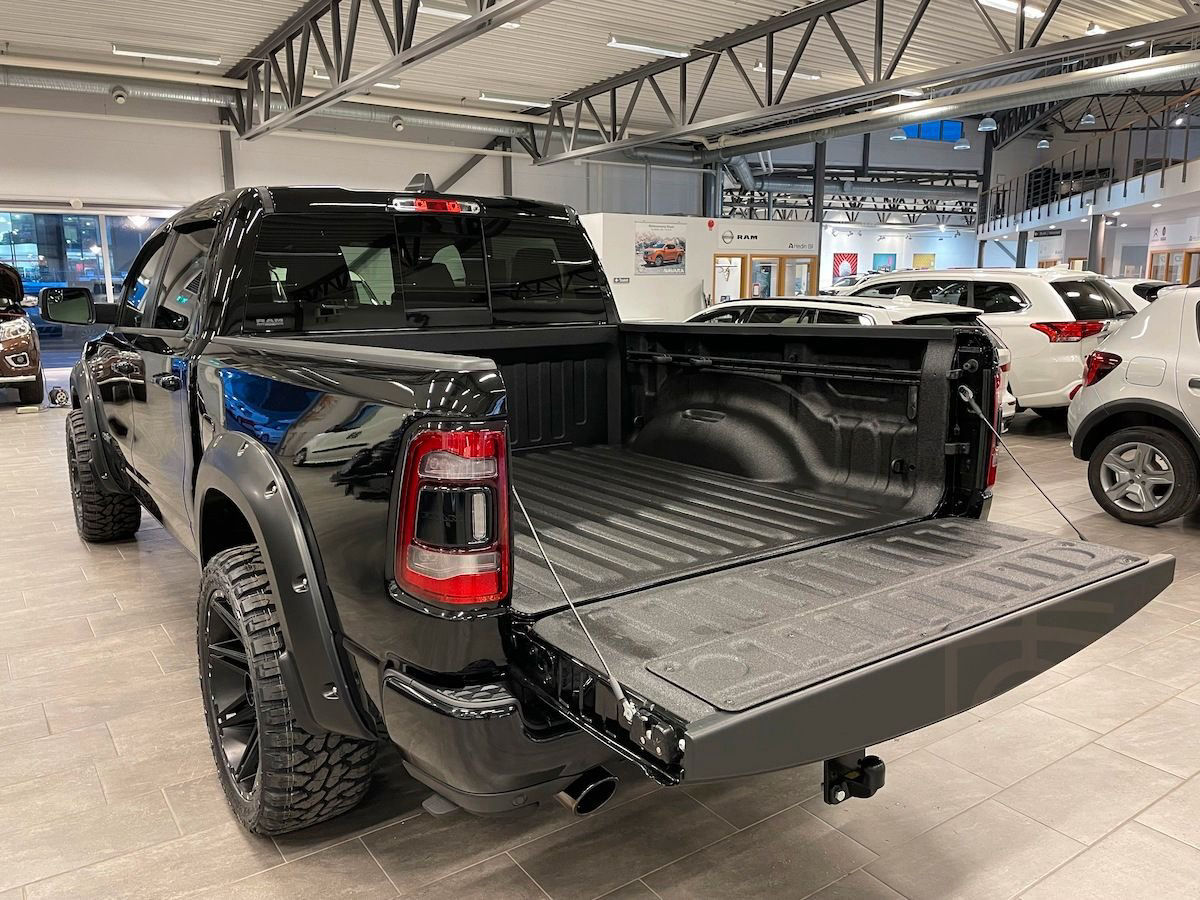 Dodge RAM 1500 Laramie Offroad Extreme