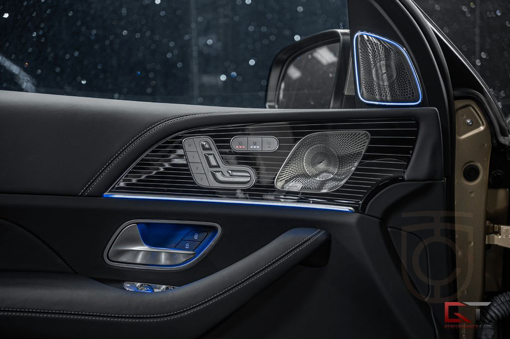 Mercedes-Benz GLS 600 Maybach Two-tone First Class FACELIFT