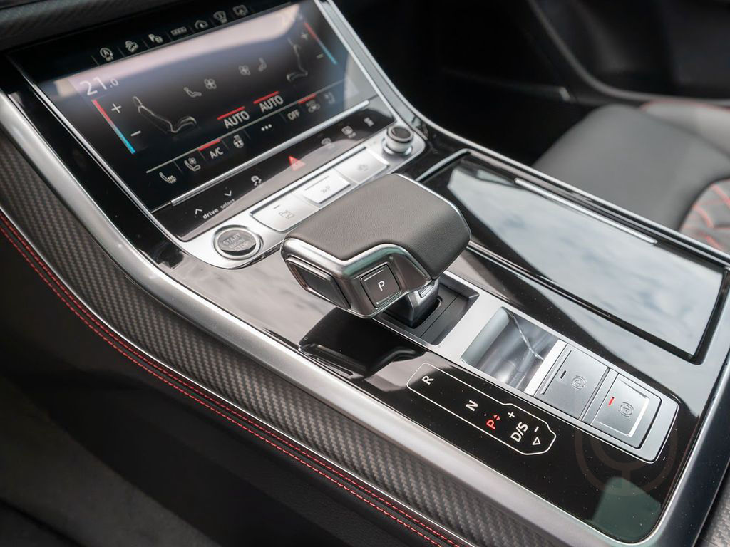 Audi Q8 Facelift 50 TDI quattro S line PANO LEDER AHK