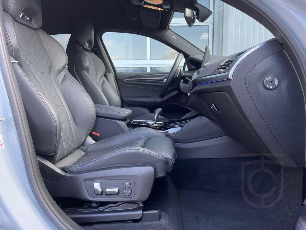 BMW X4 M COMPETITION+PANO+LASER+HUD+ACC+LEDER+360°+A