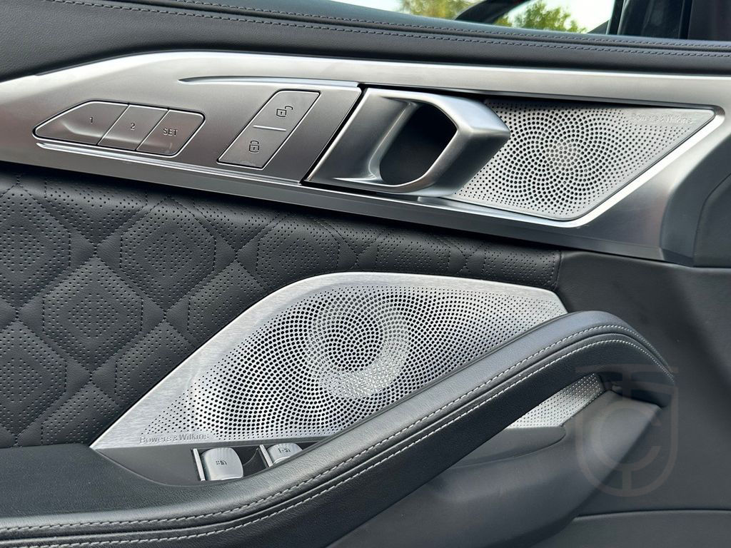 BMW M8 Cabrio Competition ACC/HUD/Gestik/Laser/360°