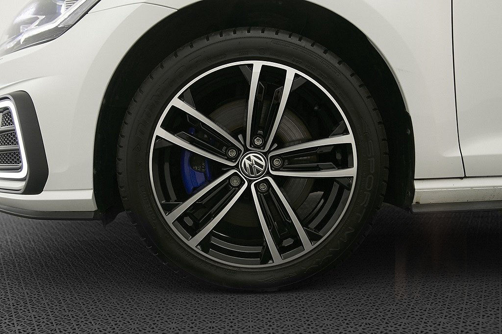 Volkswagen Golf GTE 1.4 TSI / P-Värmare