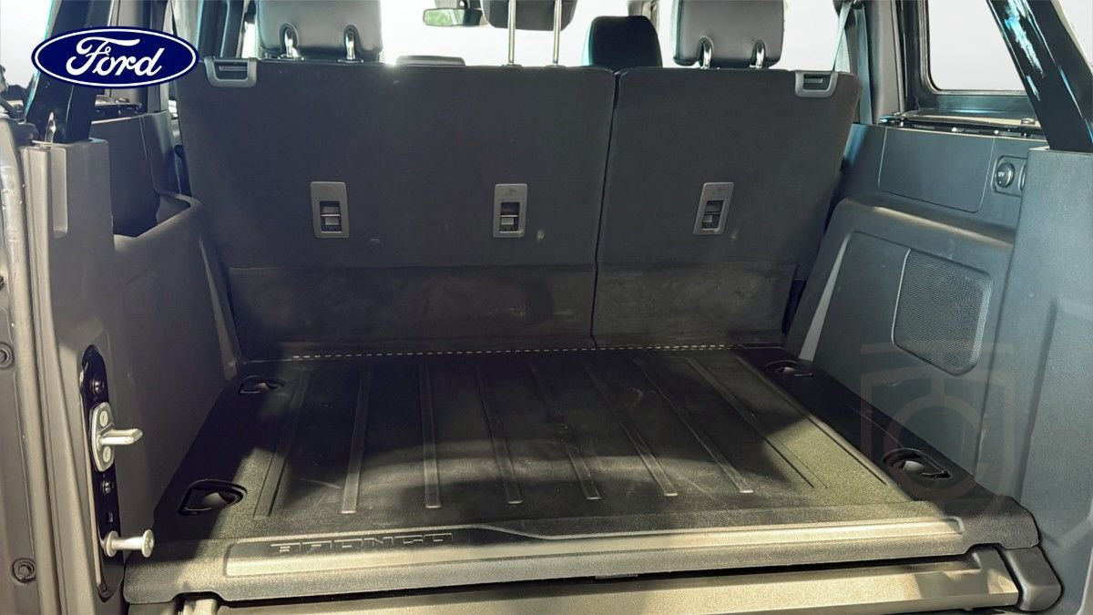 Ford Bronco Outer Banks 2.7L Bi-Turbo EcoBoost V6