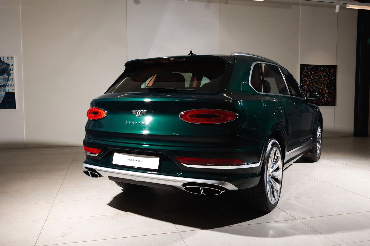 Bentley Bentayga V8 EWB 4.0 V8 EWB First Edition Azure