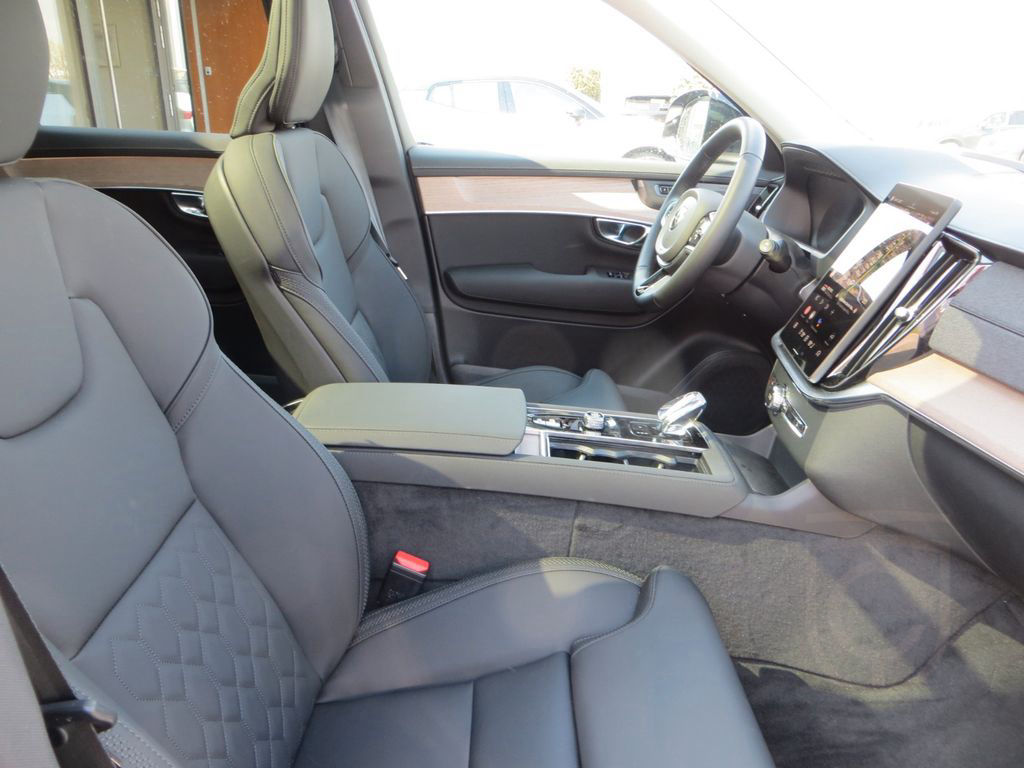 Volvo XC90 T8 AWD Plus Dark Auto 360° KAM HUD GSD