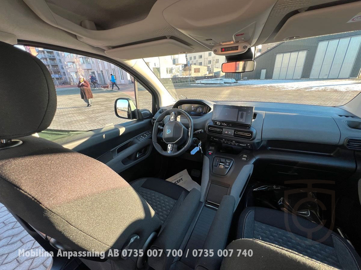 Peugeot Rifter Handikappanpassad Rullstolsbil
