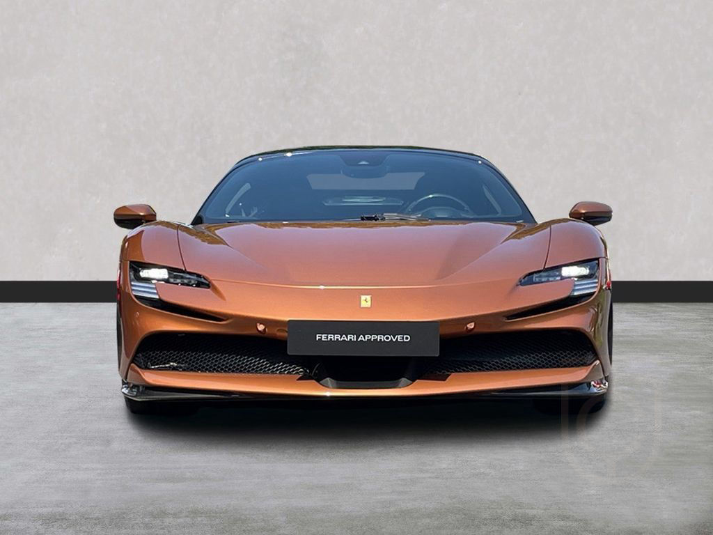 Ferrari SF90 Stradale 166.000€ an Optionals