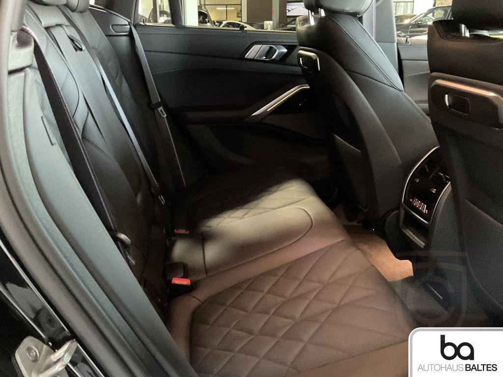 BMW X6 xDrive 30d M Sport 22/Pano/Luft/4ZAAC/HK/Icon