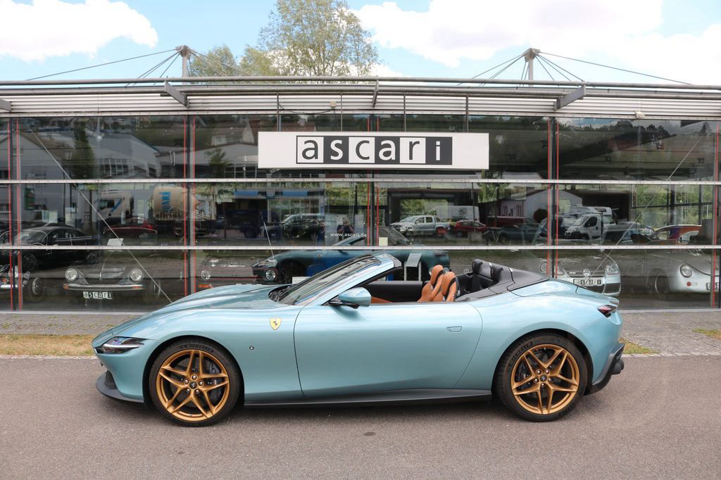 Ferrari Roma Spider